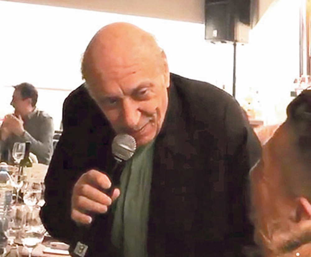 Tozovac pevao Breni na uvce