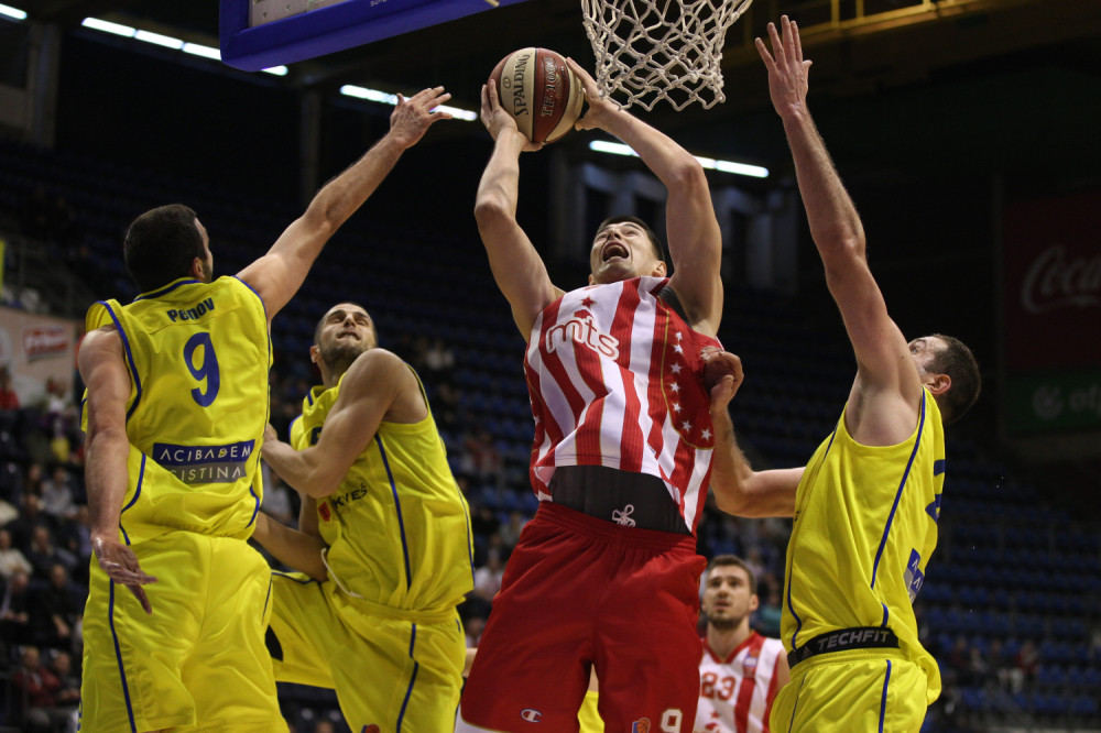 Zvezda slomila Karpoš Sokoli