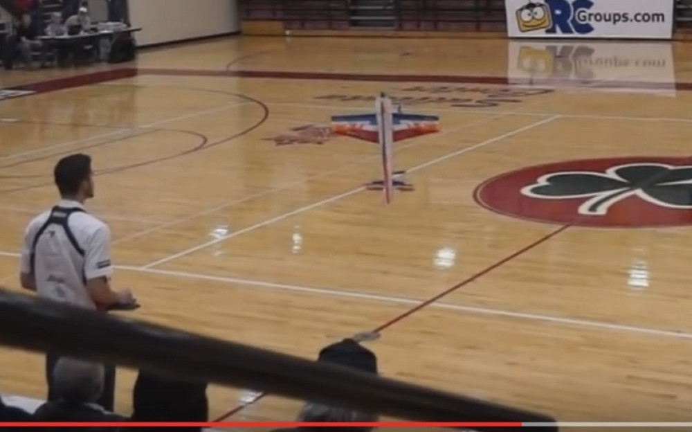 Ovo pilotiranje ostavlja bez daha! (VIDEO)