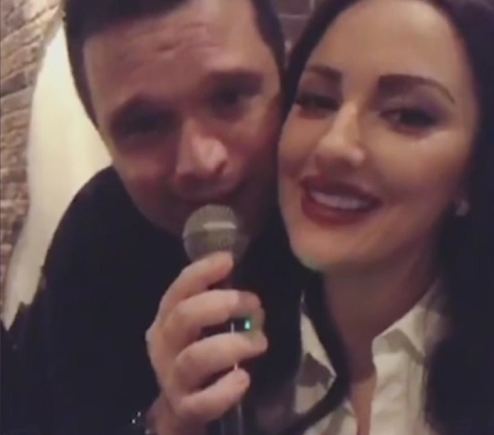 Ceo Grand slavio Aranđelovdan sa Živojinovićima (VIDEO)