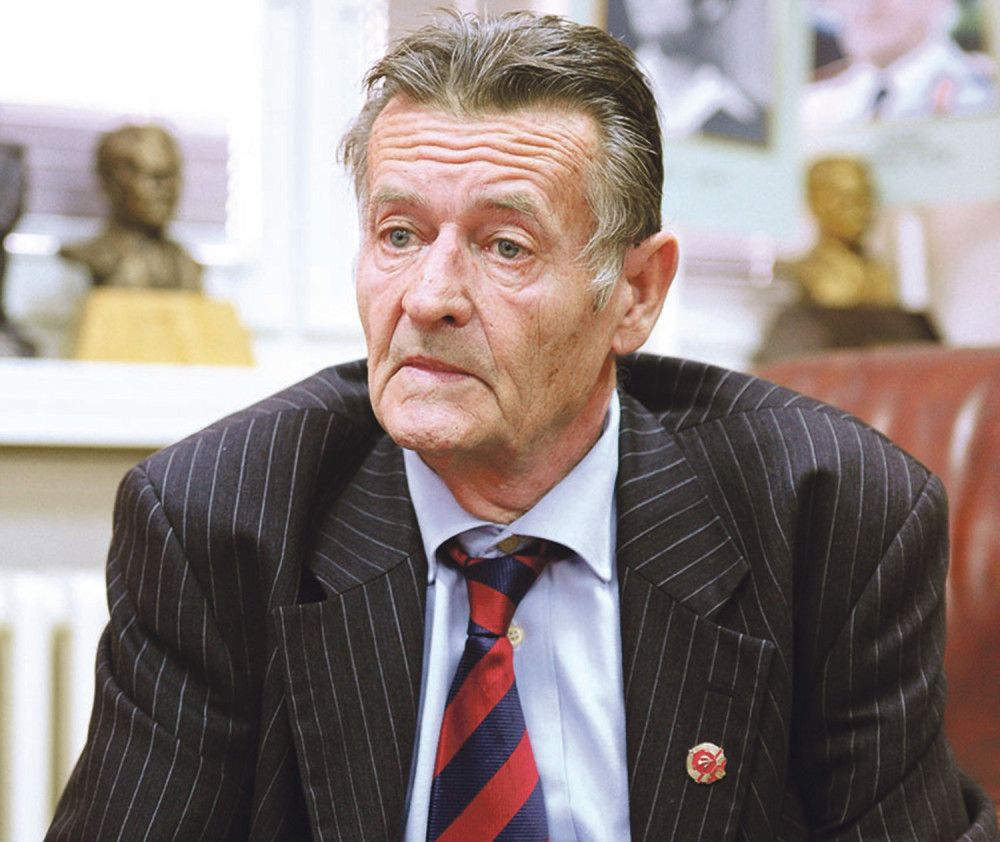 Tomo, ukrali ste Titovo blago!