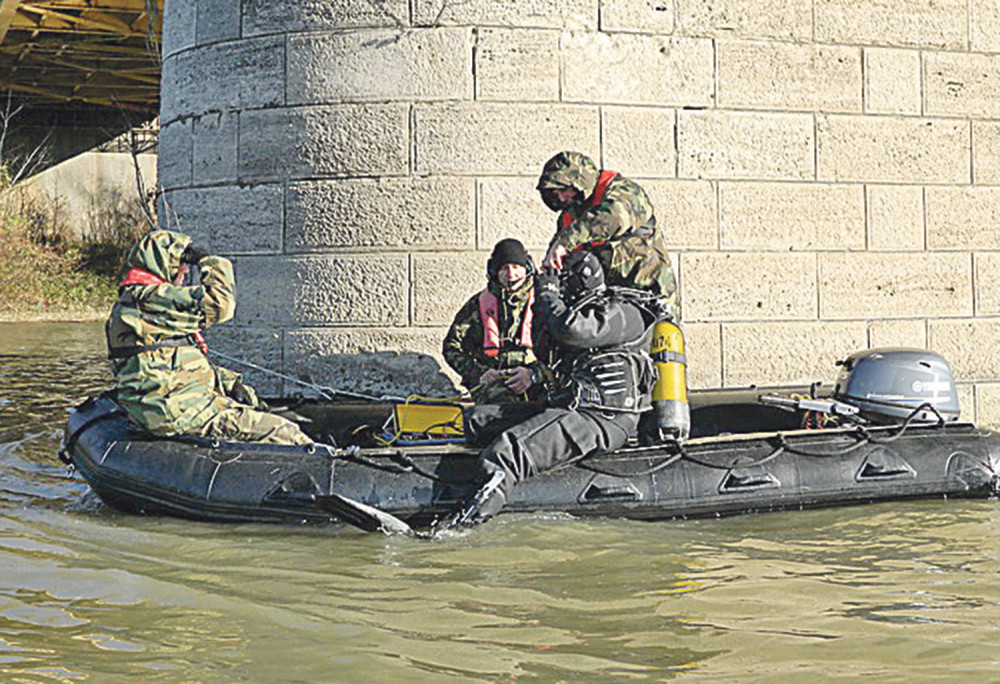 I Žandarmerija traga za Barbarom