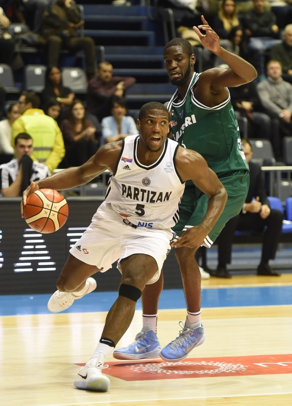 Robinson dobio pare i napustio Partizan!