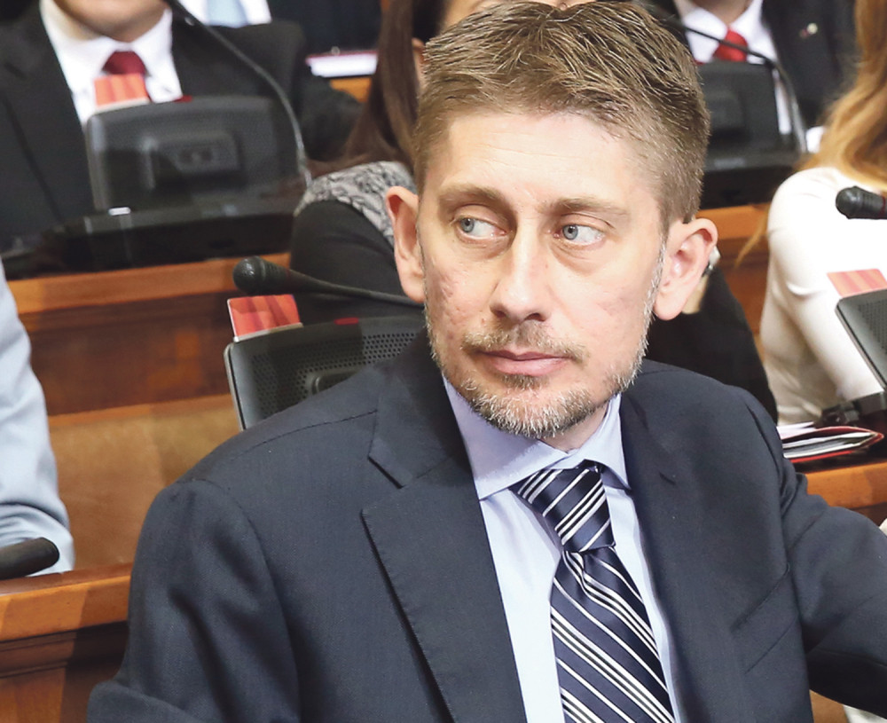 Martinović u rukama Šešelja