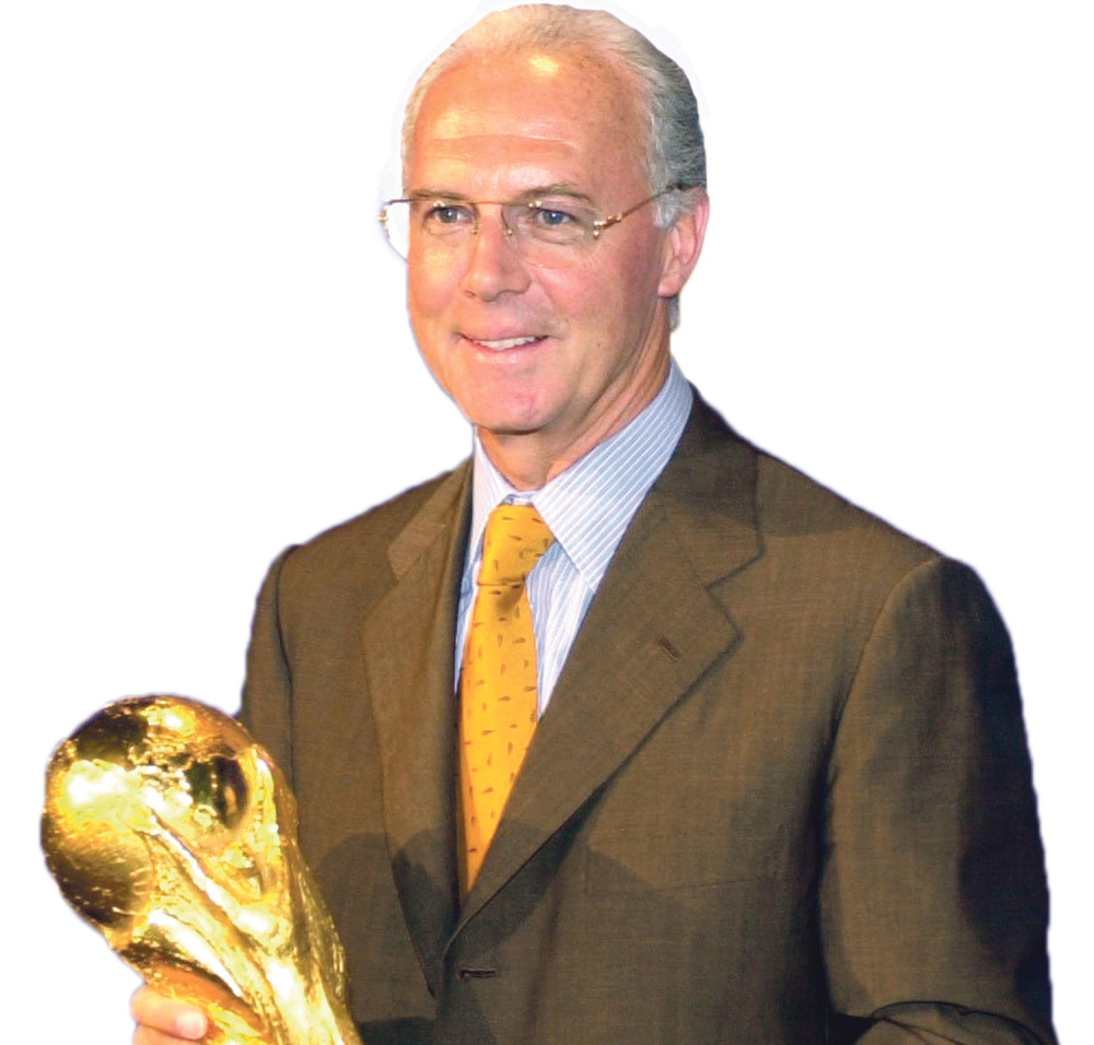 Policija upala Kajzeru Francu u kuću