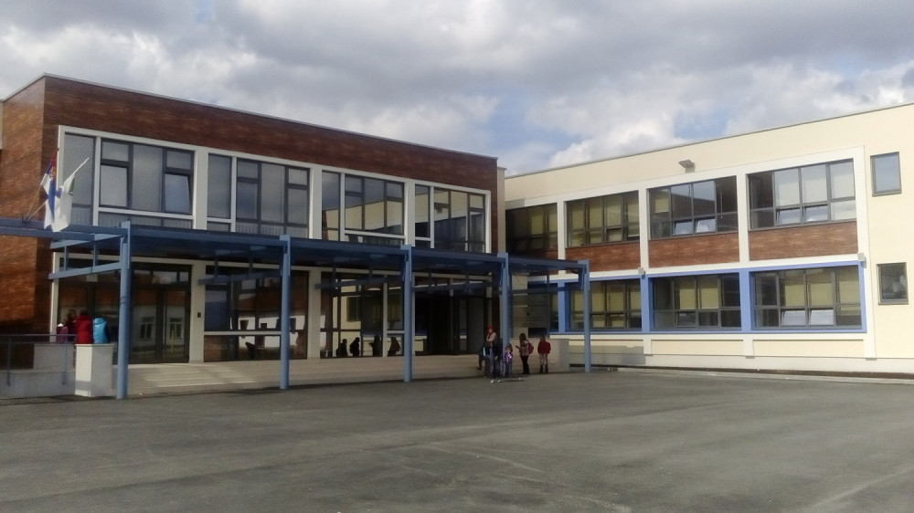 Dečak zapalio druga!