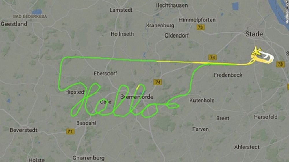 Ispisao avionom "hello" u vazduhu! (VIDEO)