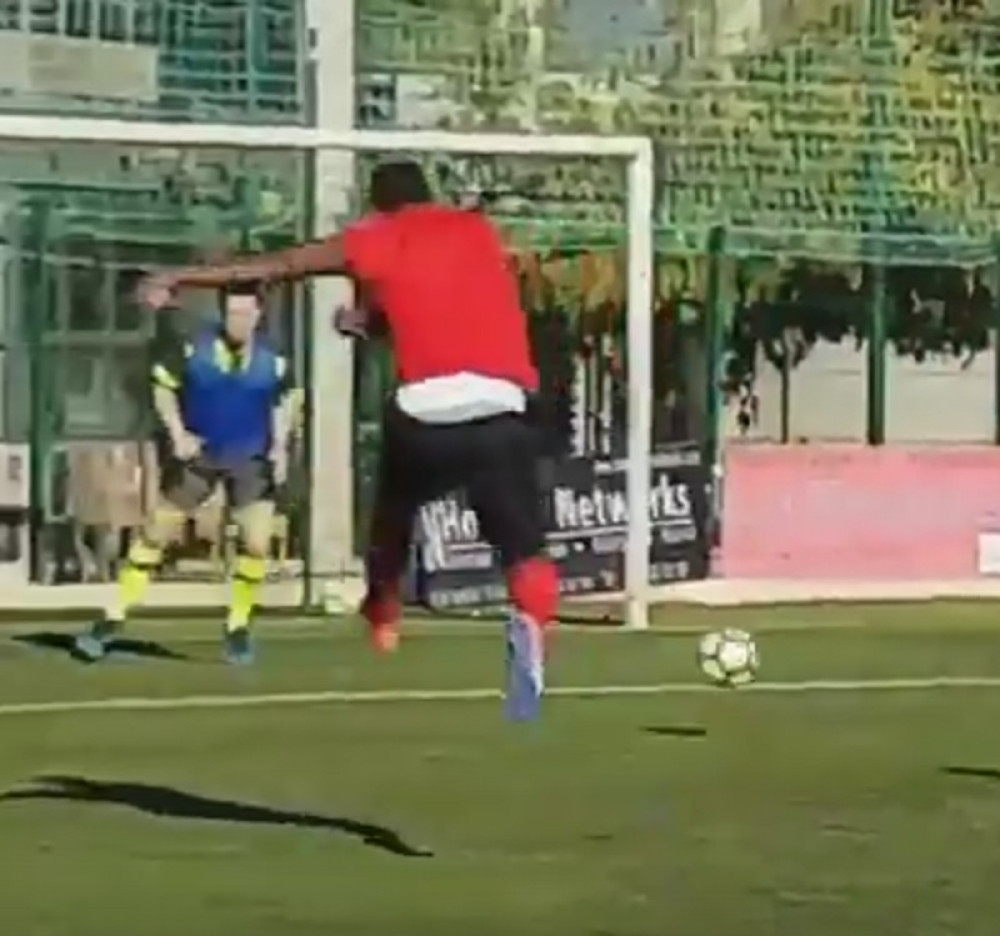 Nikad od Bolta fudbaler neće biti (VIDEO)