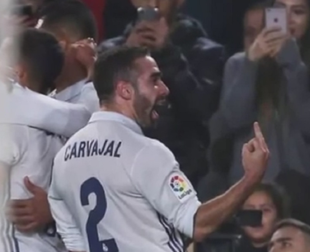 Srednji prst za navijače Barselone (VIDEO)