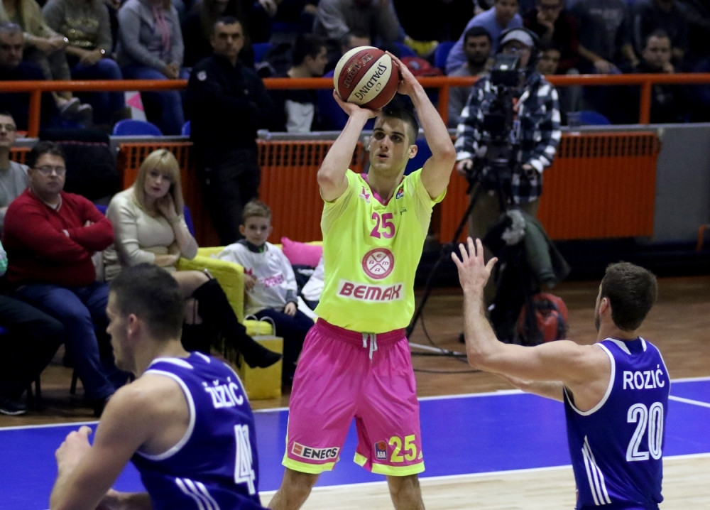 Mega poražena u Skoplju