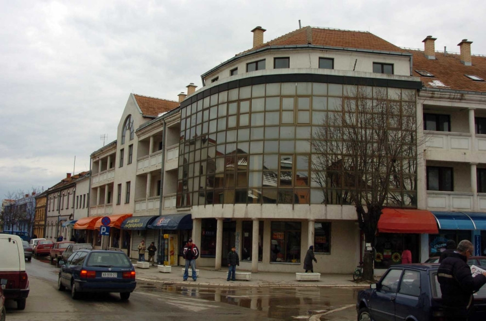 Ubio čoveka pesnicama