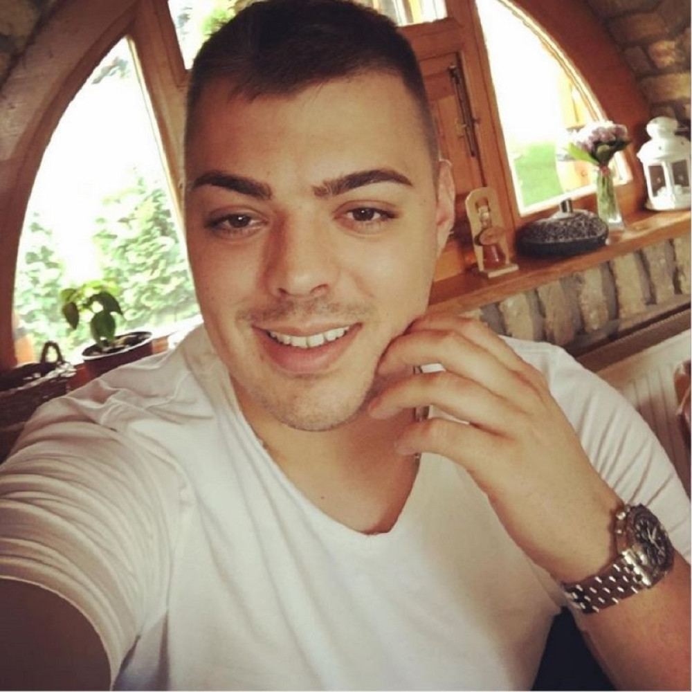 "Hvala Bogu što mi te poslao": Sloba Vasić ludo zaljubljen u ovu prelepu misicu!