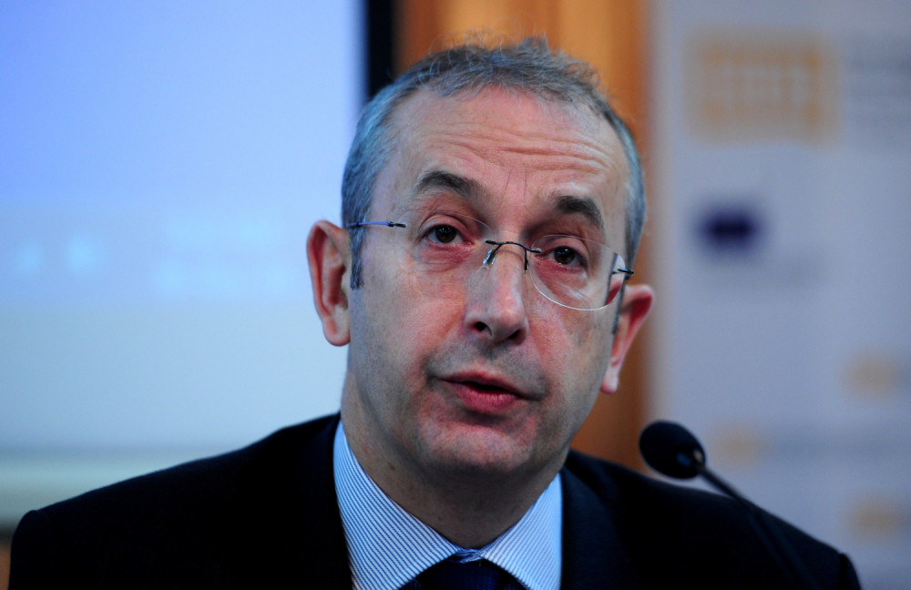 Janković tešio Devenporta zbog Vučića