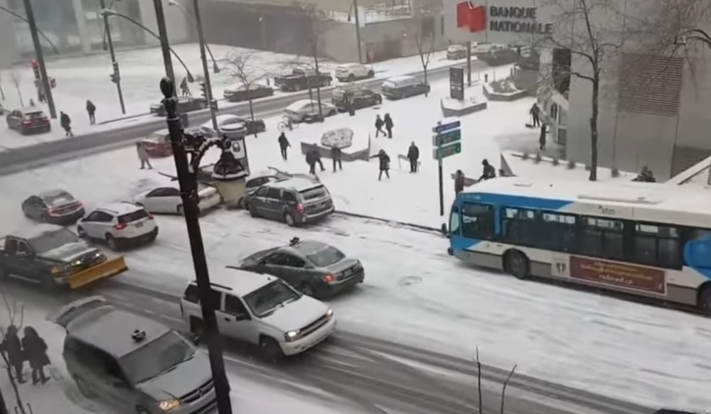 Na ovoj raskrsnici su se svi razlupali (VIDEO)