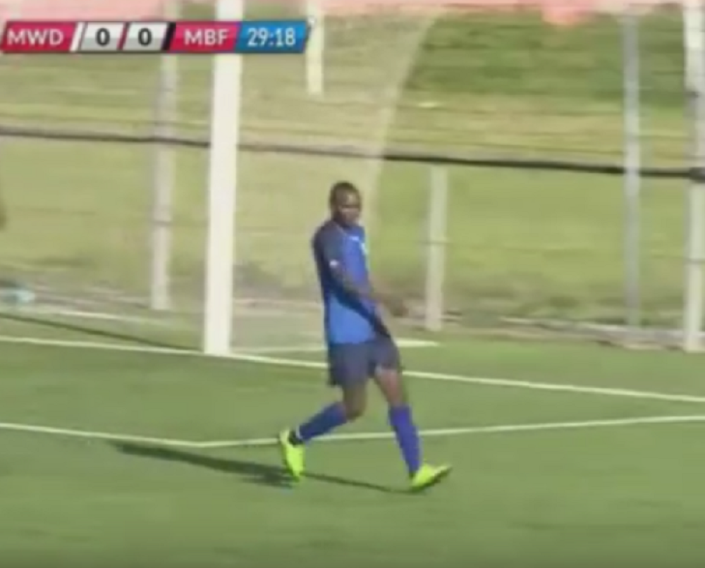 Dao gol, pa umro na terenu! (UZNEMIRUJUĆI VIDEO)