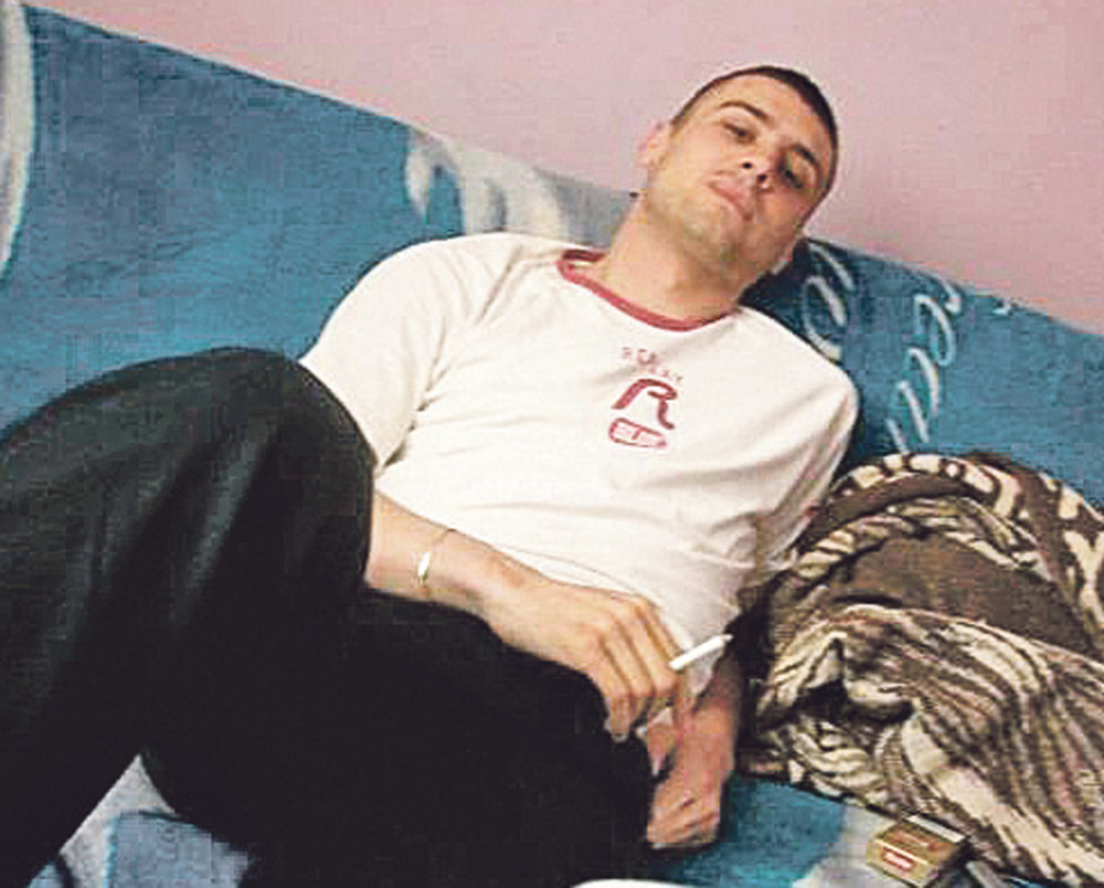 Otac ubio sina narkomana braneći ženu!