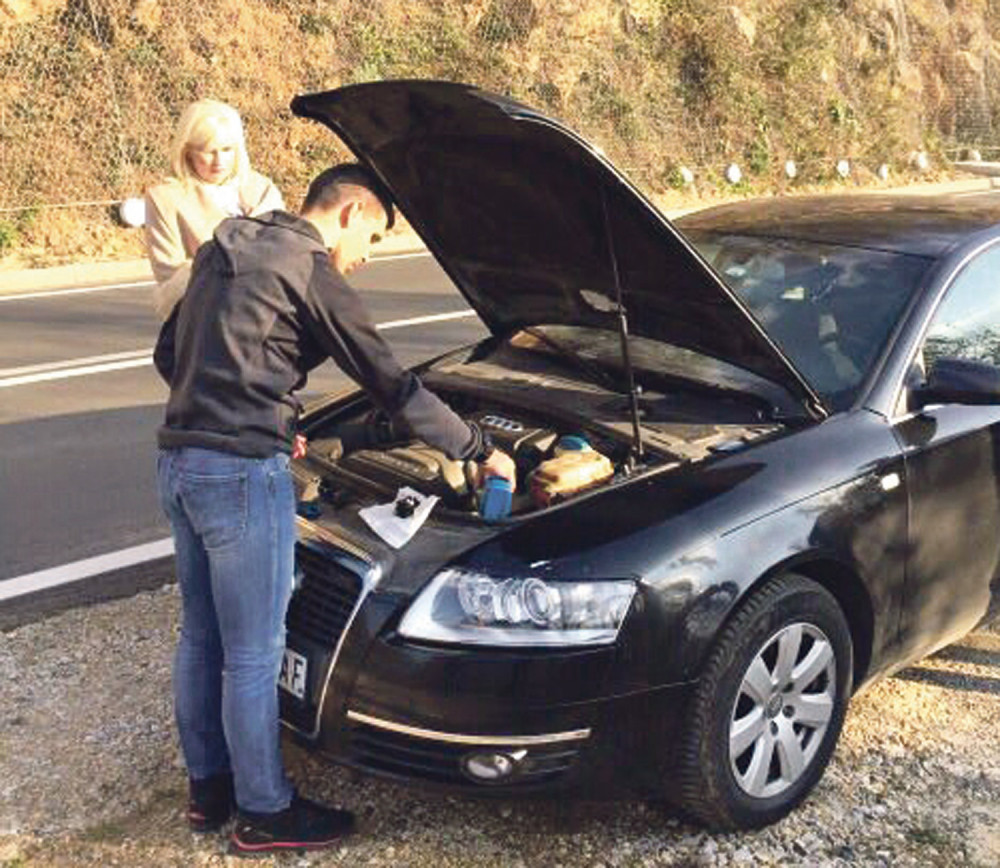 Ministarka se smrzavala i menjala ulje!