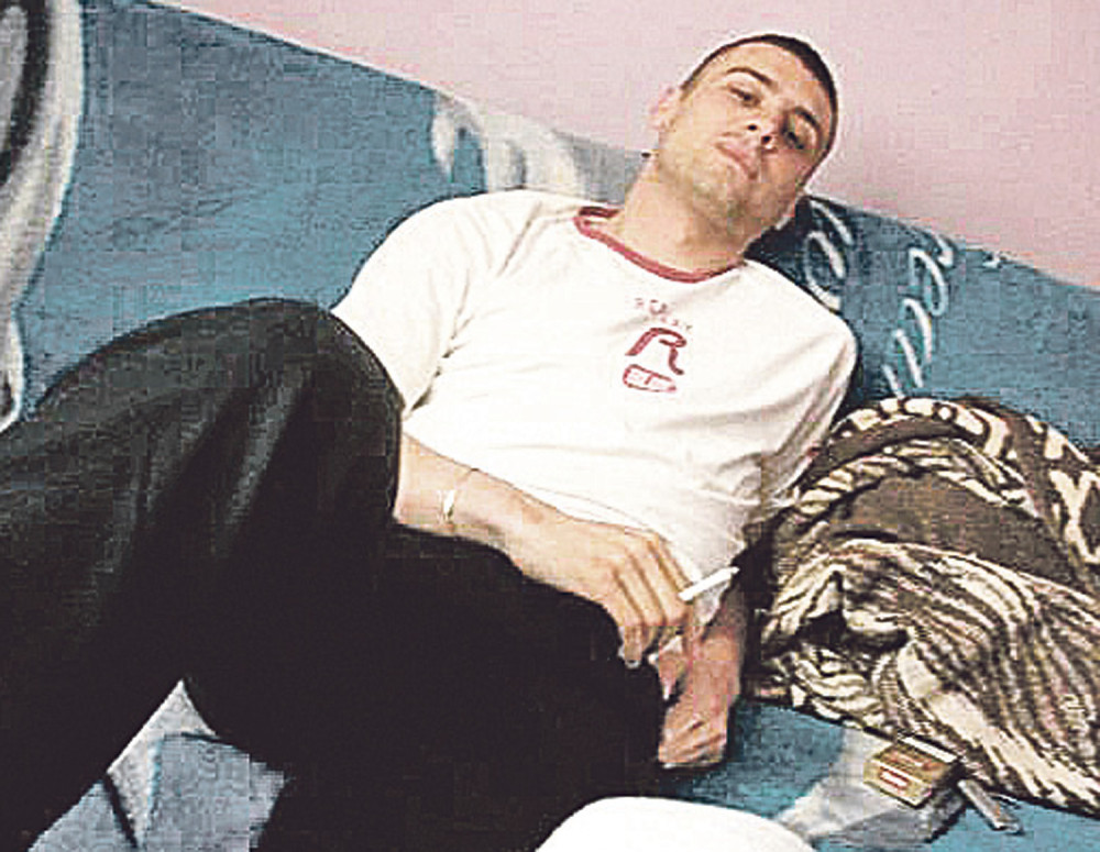 Maltretirao roditelje i gole ih izbacivao iz kuće!