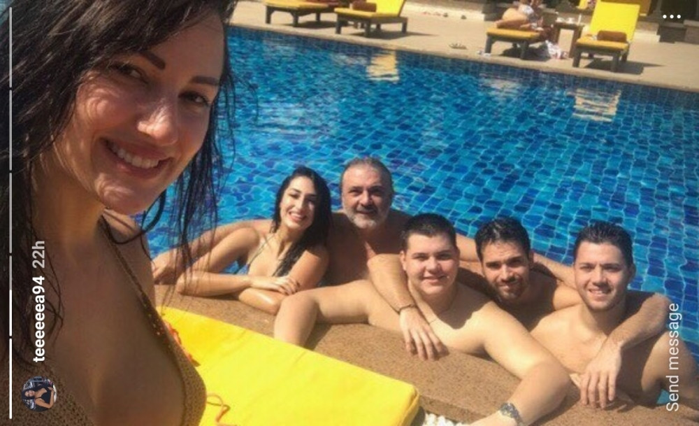 Boba prigrlio novu snajku!