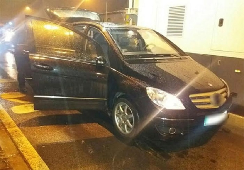 Kuriri "pali" zbog heroina