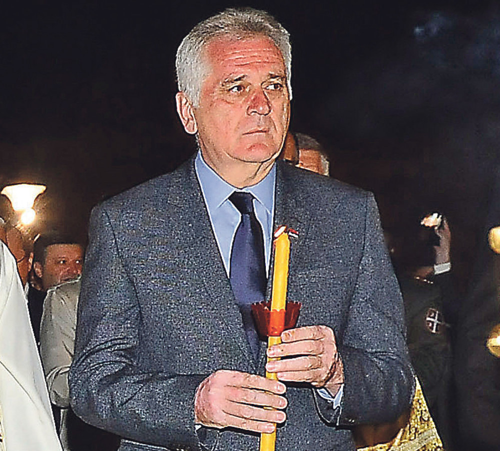 Nikolić na pomenu vozaču