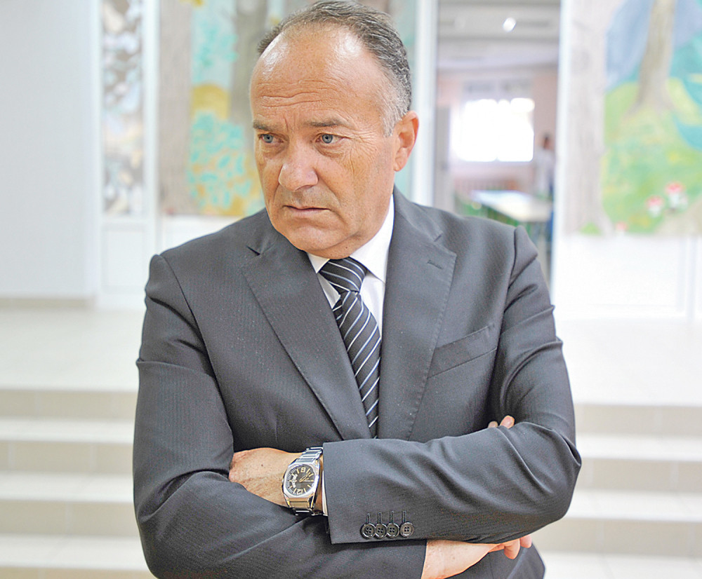 Napad na profesora je kao napad na policajca