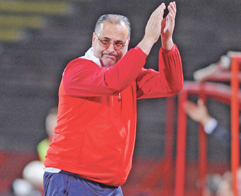 Zvezda moli: Grofe, ostani!