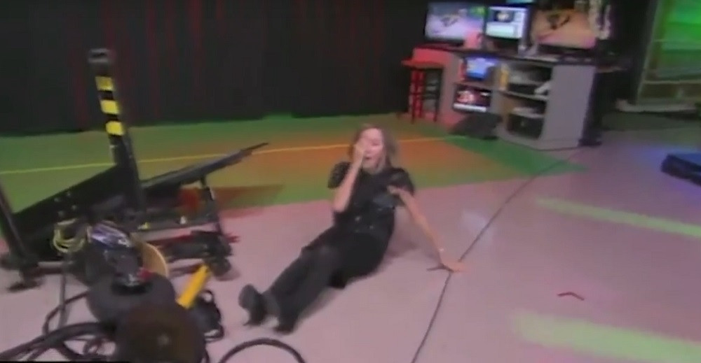 Voditeljka završila u bolnici! (VIDEO)