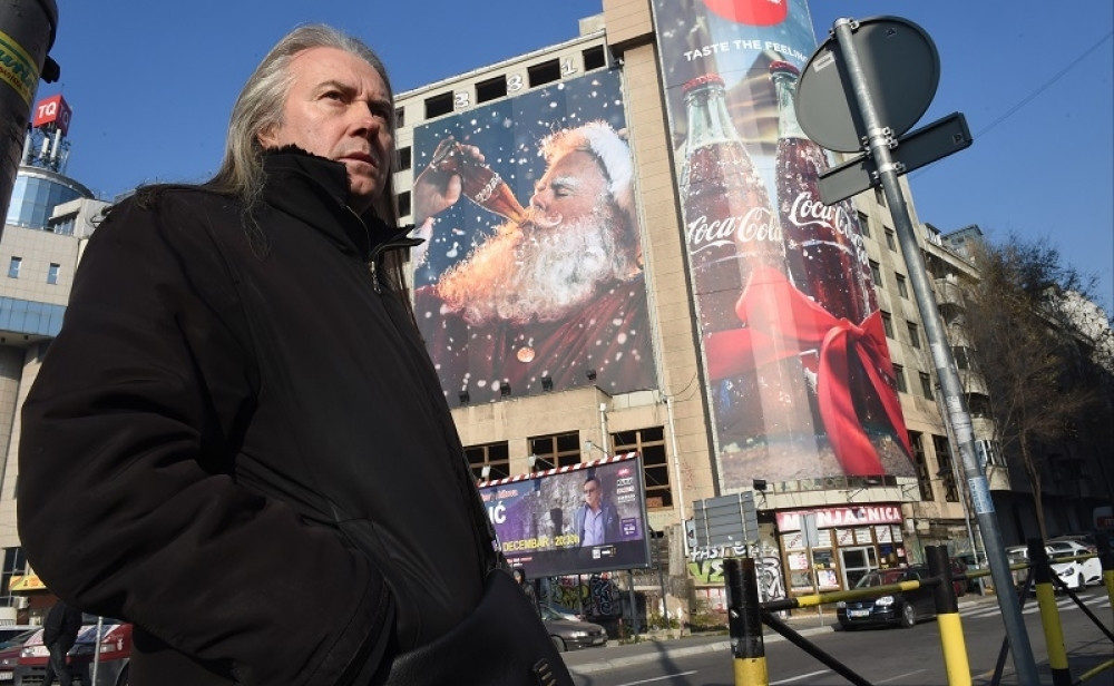 Beograđanin živi u zgradi bez prozora i vrata (FOTO)