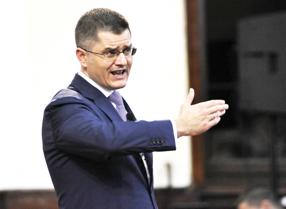 Jeremić hoće da uništi DS!