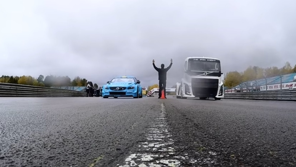 Da li je kamion brži od trkačkog automobila?