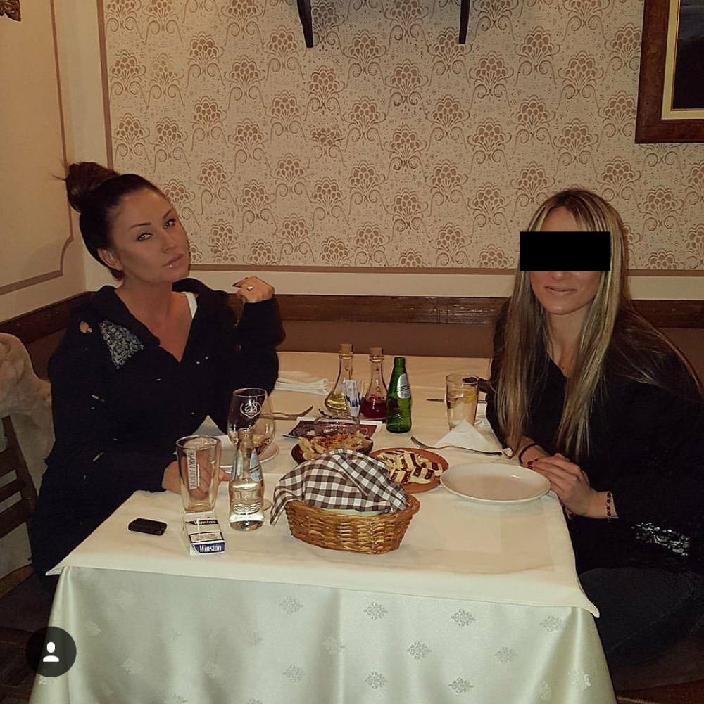 Provela noć na trežnjenju, pa otišla u kafanu