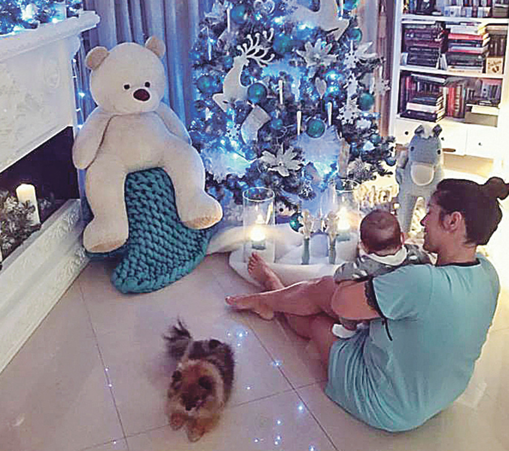 Seka sa sinom već slavi Novu godinu