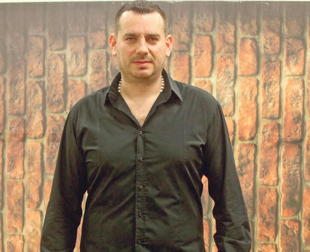 Peđa Medenica postao otac po drugi put! Evo koje ime joj je dao! (FOTO)