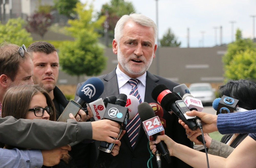 Tači podneo ostavku na Fejsbuku