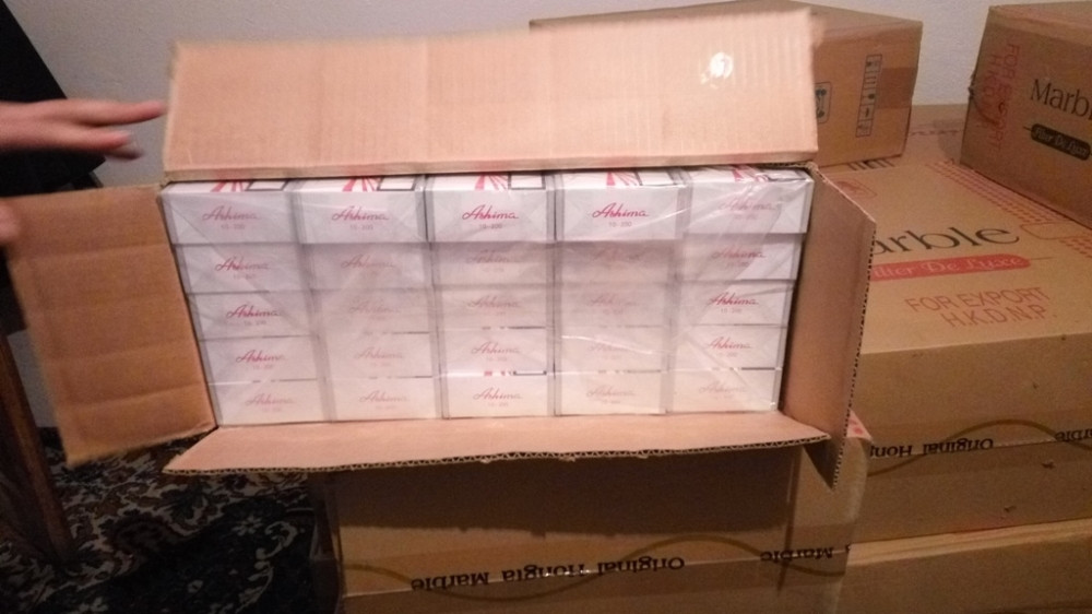 Zaplenjeno 4.350 boksova cigareta!