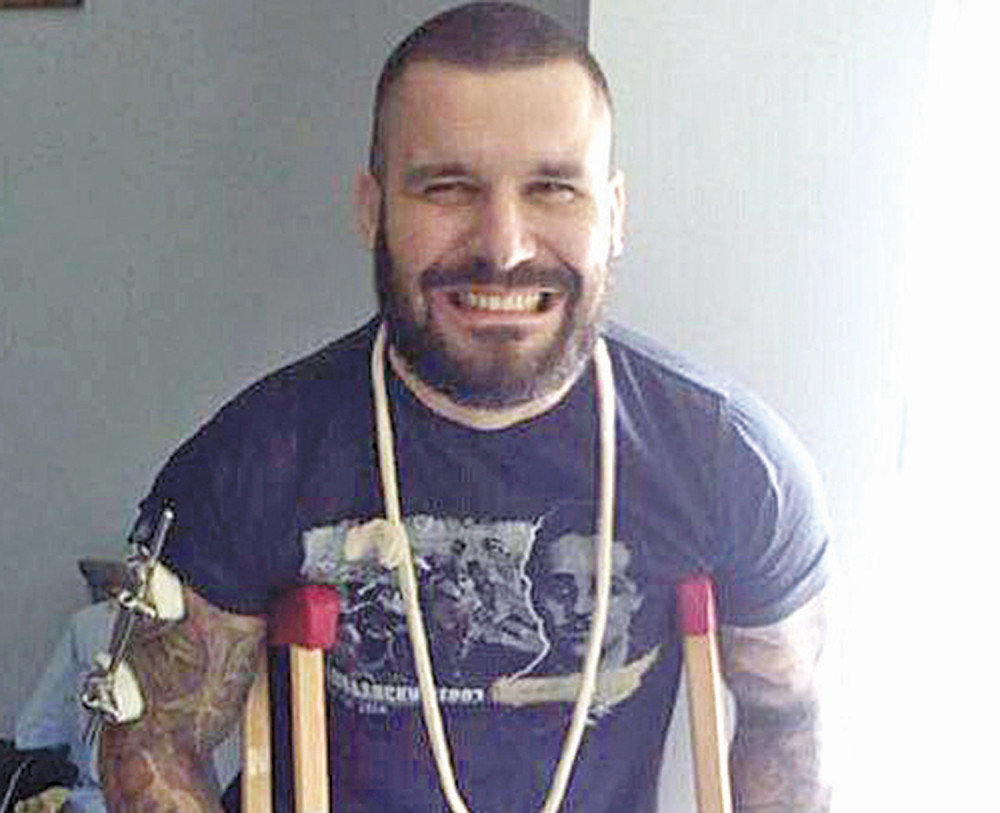 Gidra sahranjen uz tamburice i „Nedelju”