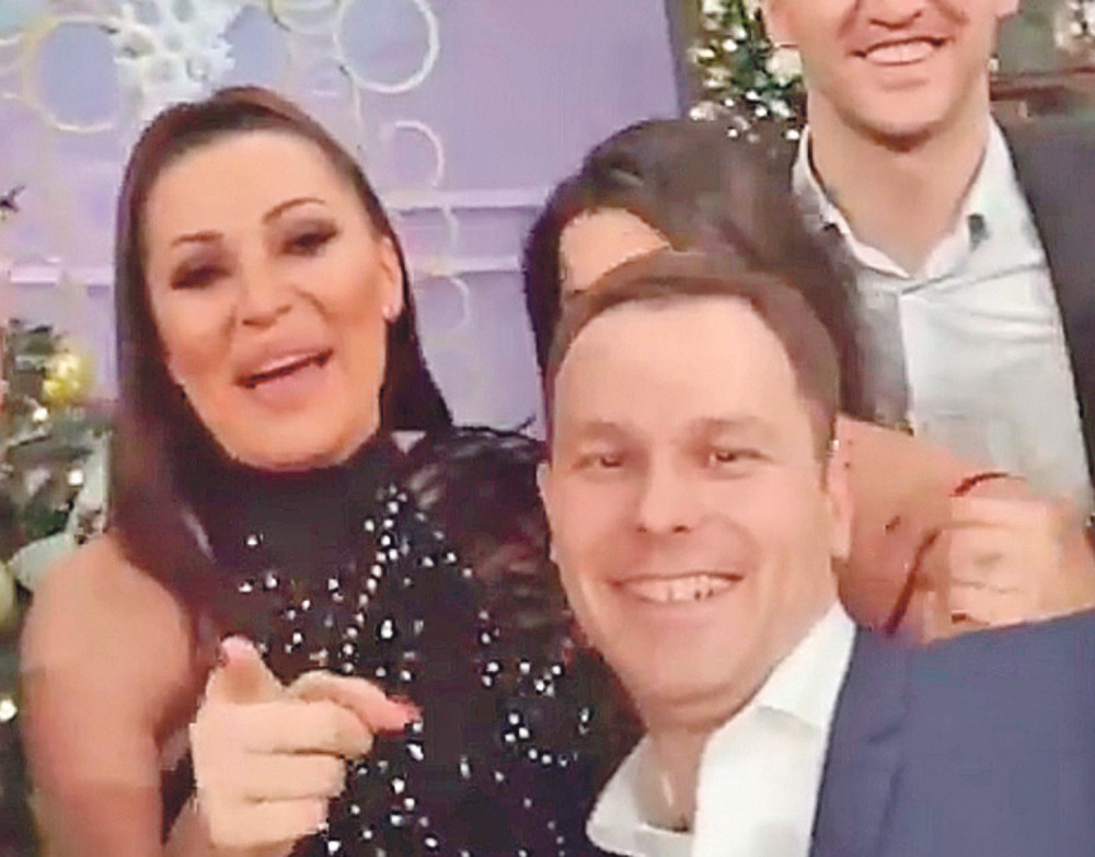 Ceca vodi Malog na svadbu kod Karića