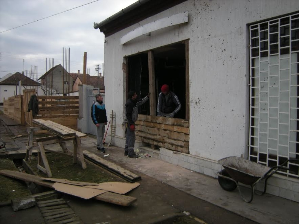 Džipom se "rikošetirao" u prodavncu