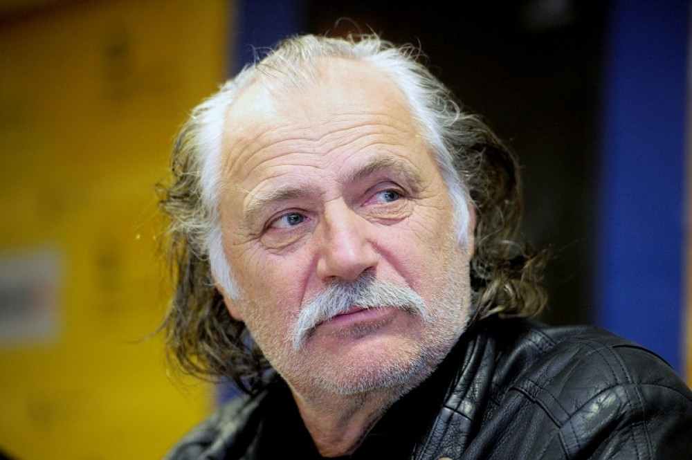 Intelektualci tvrde: Srpski i hrvatski su jedan jezik!