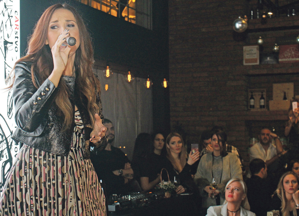 Ovo je dečko Aleksandre Radović!