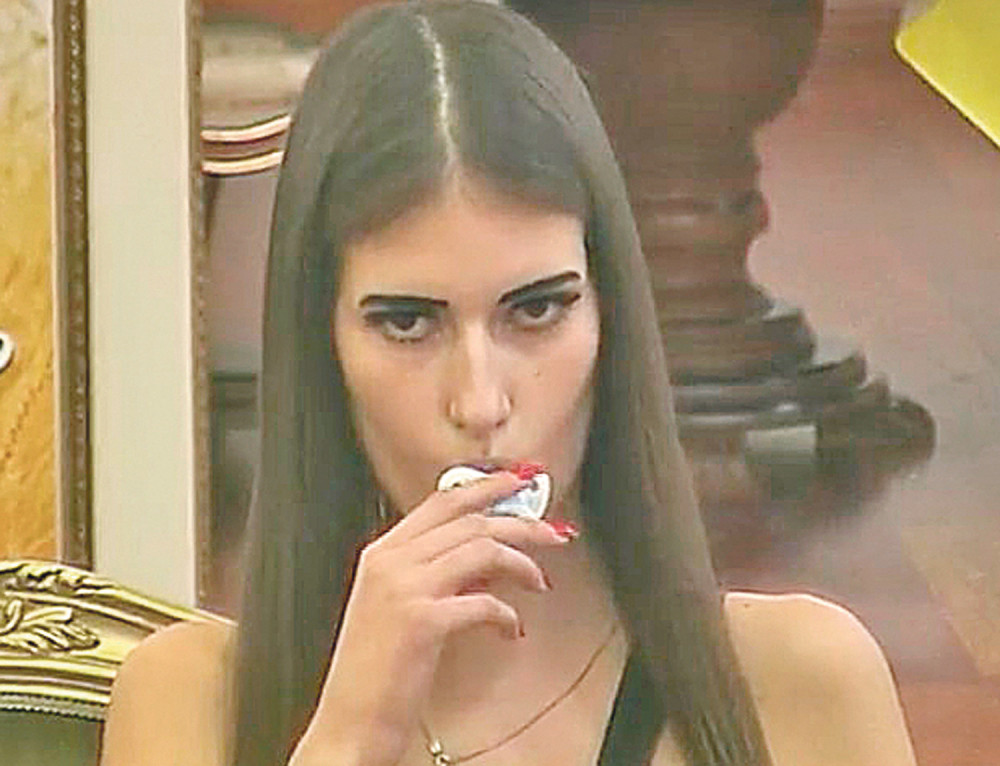 Sandru Meduzu pamtimo po blamčinama, a da li znate kako se starleta zaista zove i preziva?