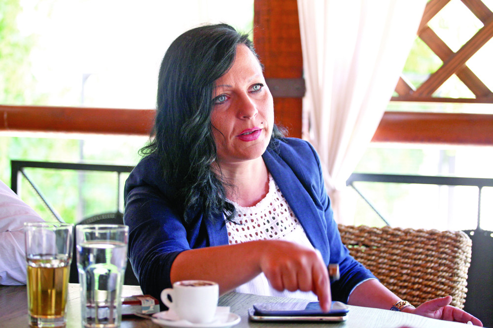 Rada se šokirala kada je čula da je Zoran na slobodi, a onda mu je poslala NEDVOSMISLENU PORUKU!