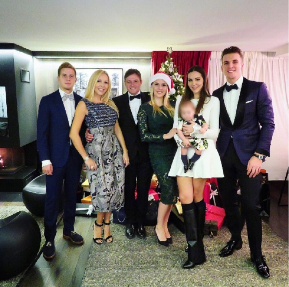 Novu godinu slavimo kao bejbisiteri (VIDEO)