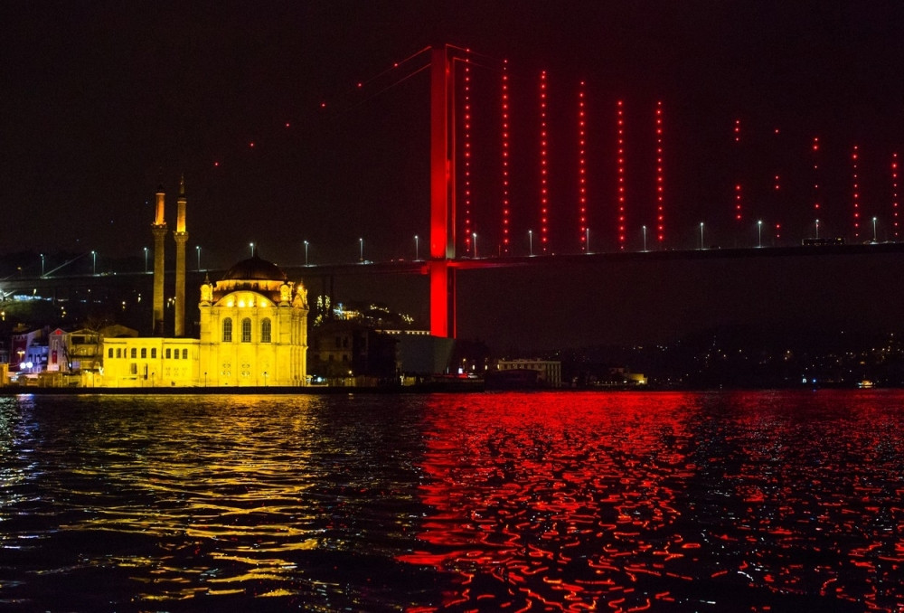 Pucnjava u džamiji, dvoje povređeno!