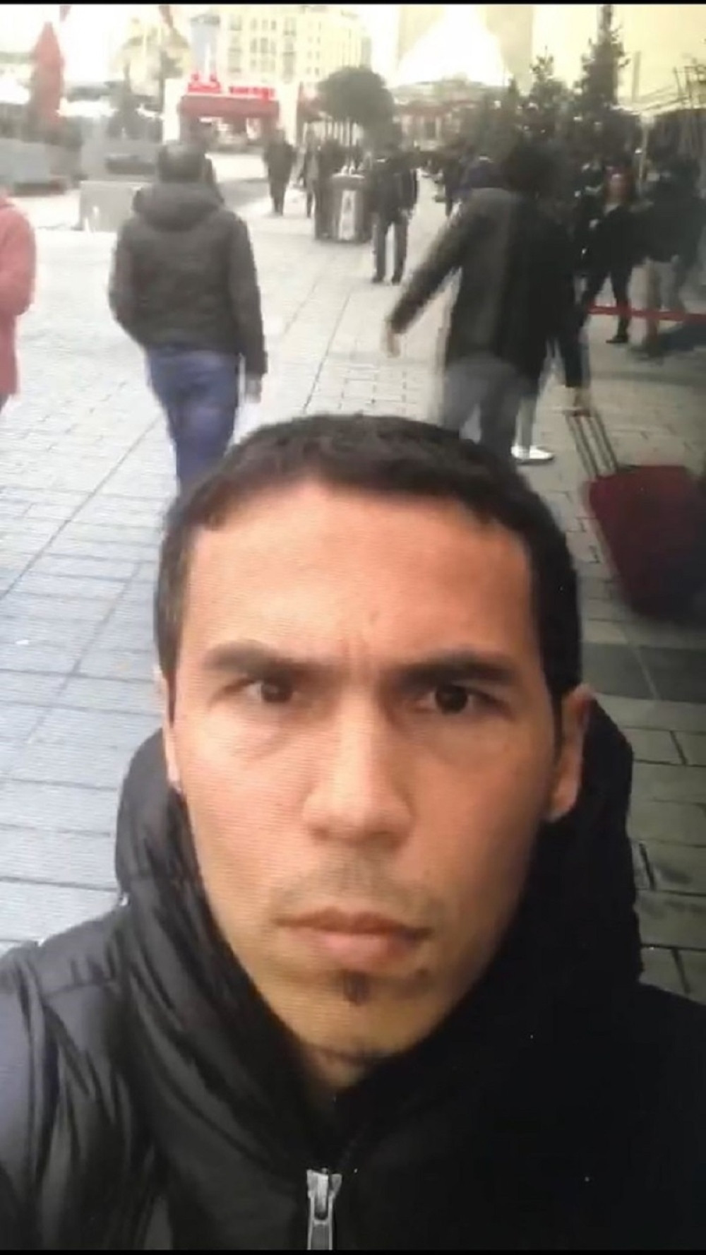 Selfi video teroriste, profi ubice