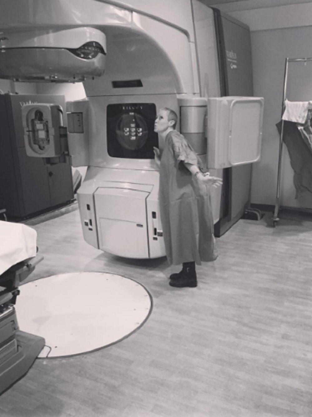 Ohrabrujući snimak glumice obolele od raka