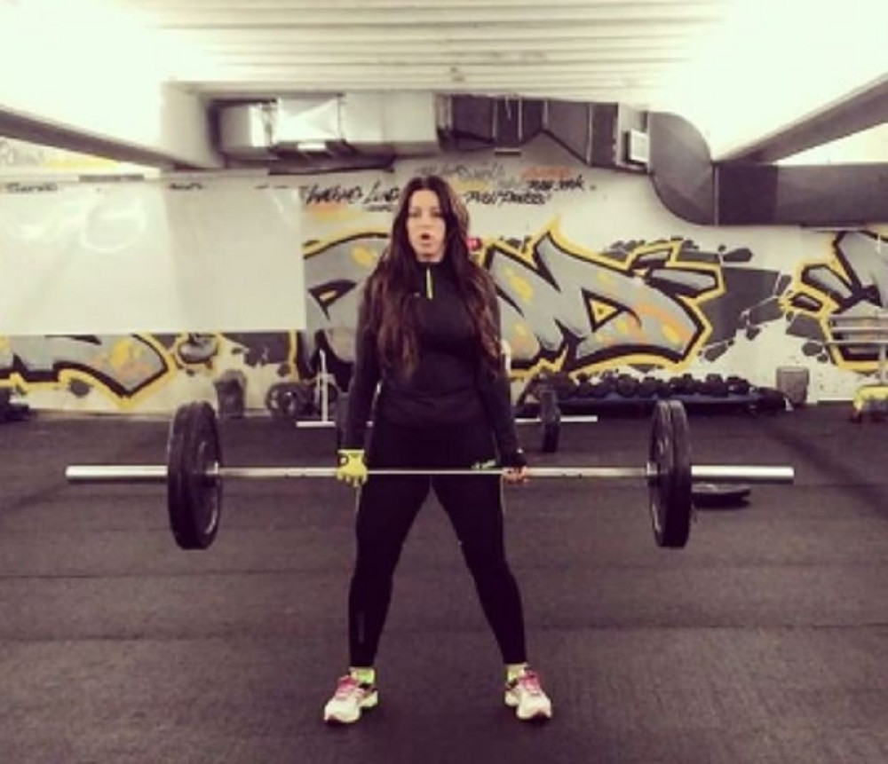 Seka postala snagator (VIDEO)