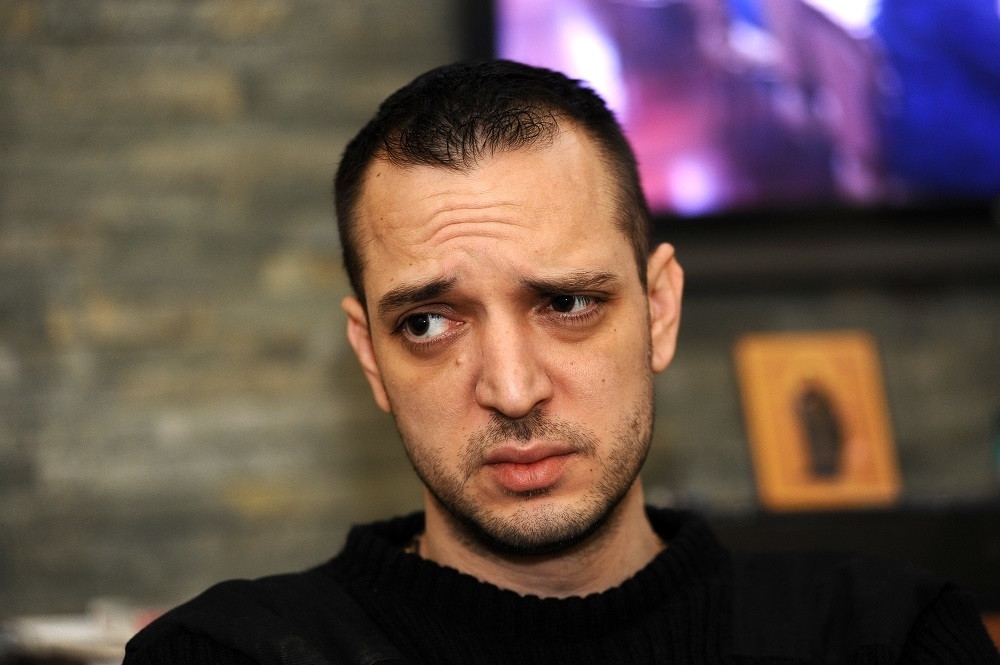 Muž ubijene pevačice ulazi u politiku?!