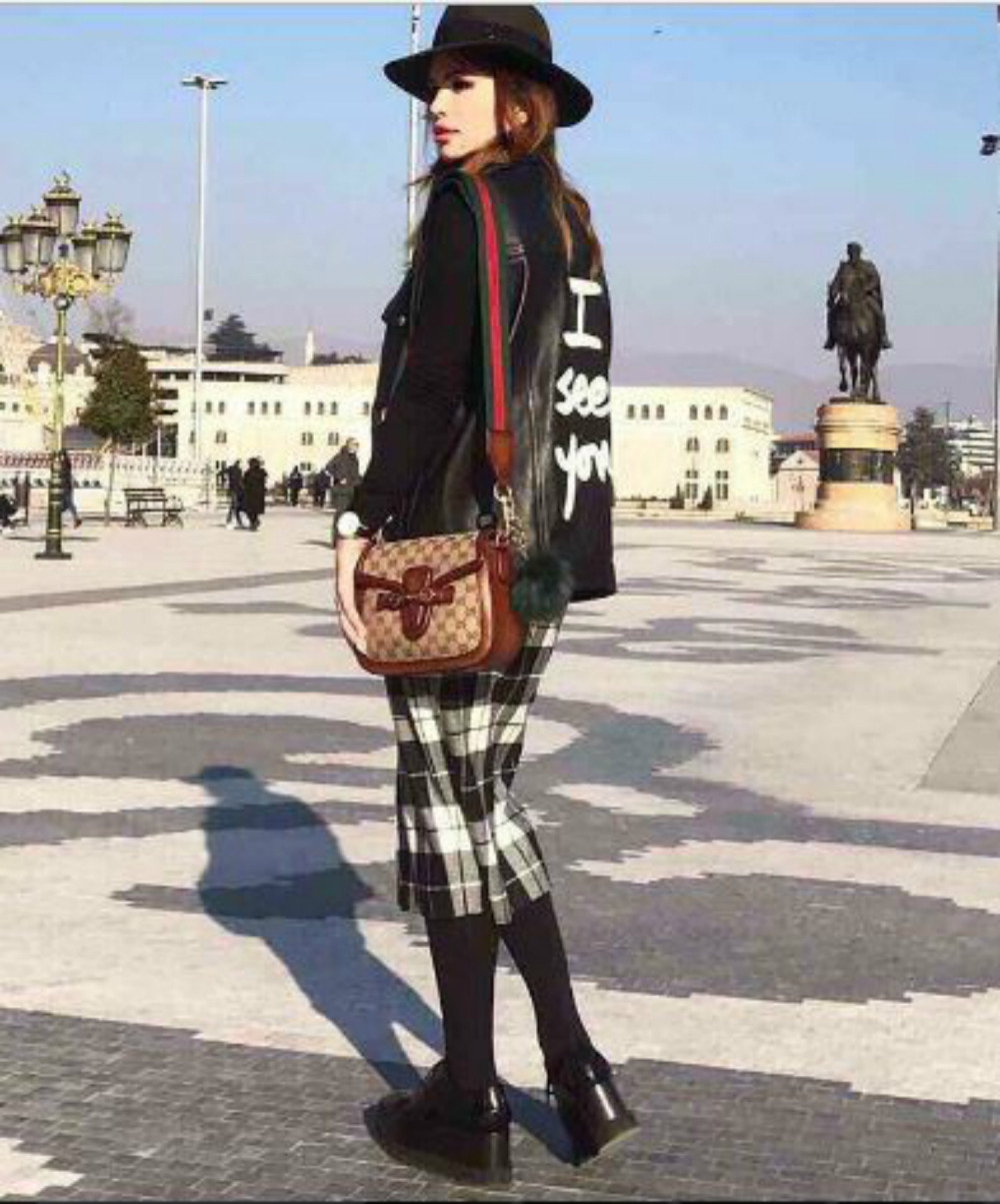 Neprikosnovena Severina!